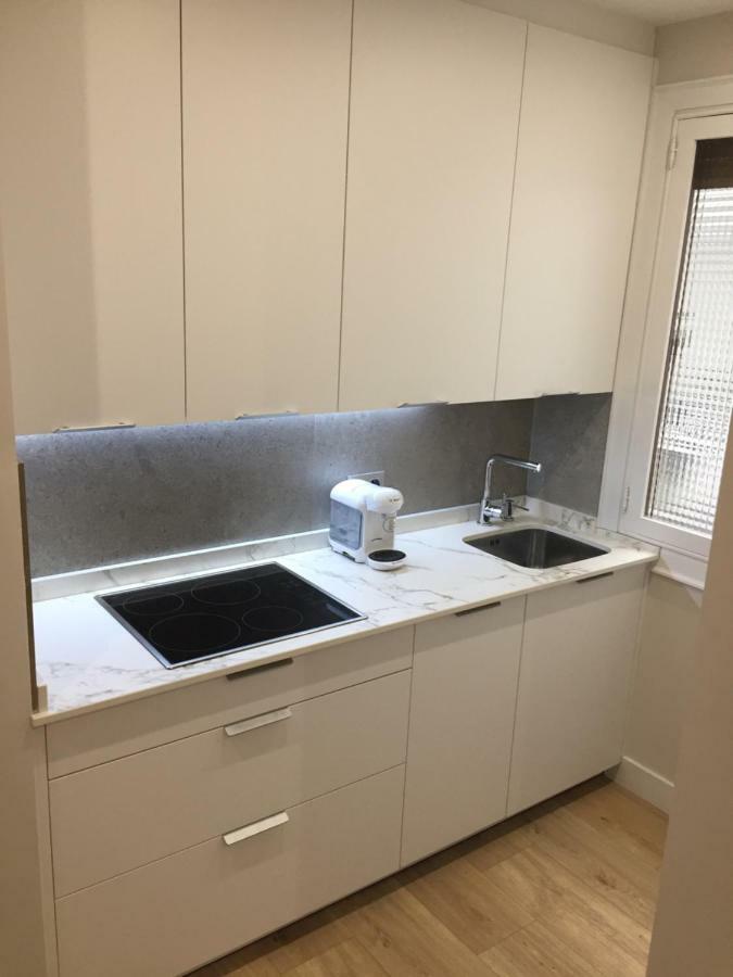 Apartamento Tiboli Con Parking Gratuito Bilbao Exteriör bild