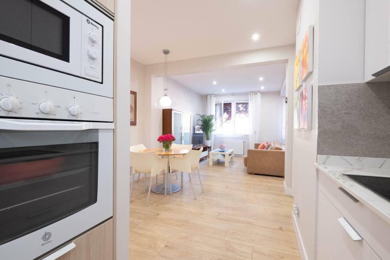 Apartamento Tiboli Con Parking Gratuito Bilbao Exteriör bild